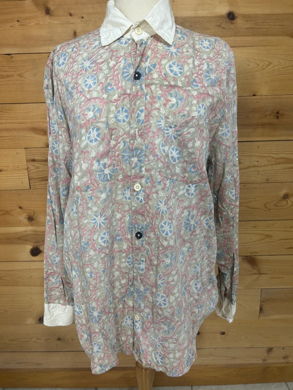EUC Magnolia Pearl red blue cream Floral Button-Up Boyfriend Blouse shirt tunic